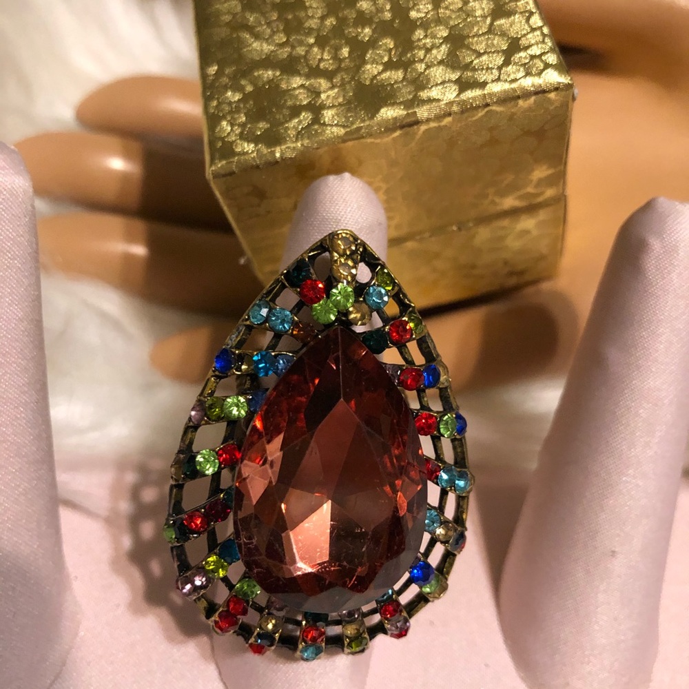 Beautiful Big Bling Stretch Fun Ring!!!